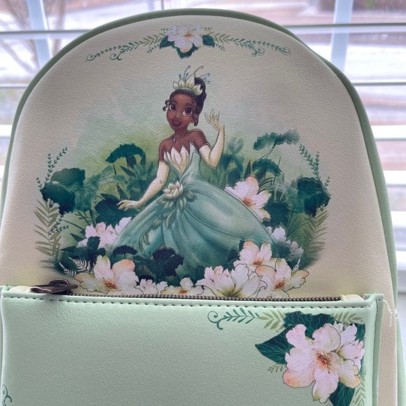 Loungefly Disney Princess and the Frog Tiana Floral Green Mini Backpack New - Picture 4 of 9
